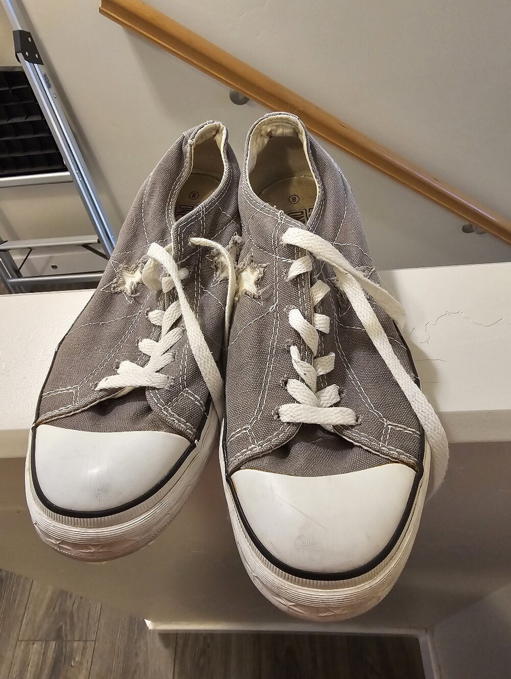 Gray Canvas Low-Top Sneakers with White Toe Cap